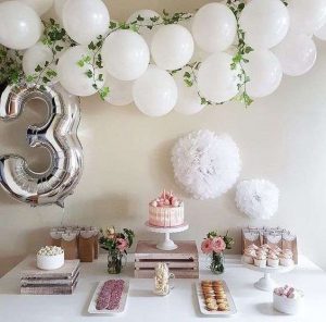 Comment décorer une table d'anniversaire ? Toutes nos astuces et